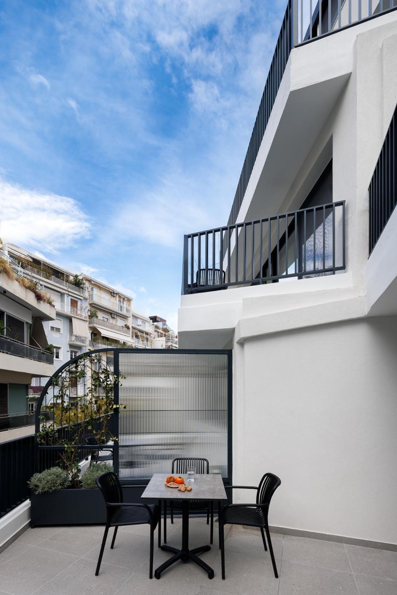 More By Zoia Living เอเธนส์ ภายนอก รูปภาพ